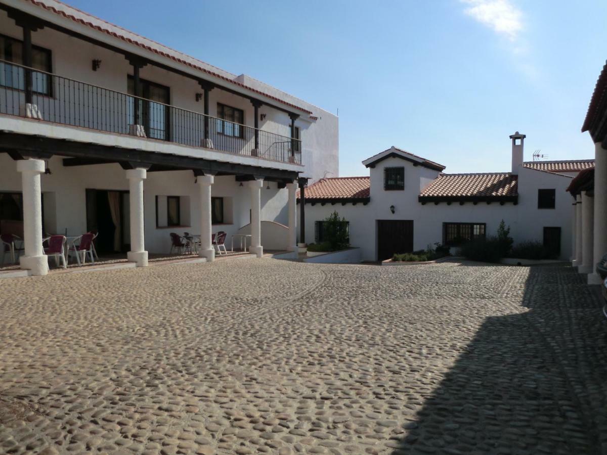 Penzion C.Rural Huertadeltiocruz Mestanza Exteriér fotografie